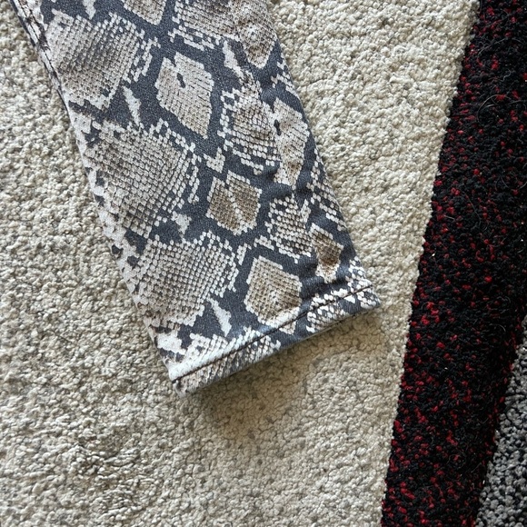 Hudson Barbara High Rise Super Skinny Snake Print Jeans - Picture 4 of 7